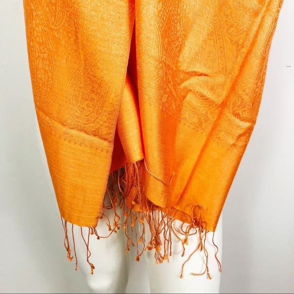 NEW 70% Pashmina & 30% Silk Scarf - Picture 6 of 9